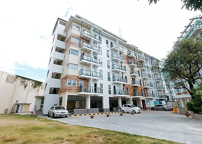 Reddoorz @ Alpina Heights Paranaque 4*