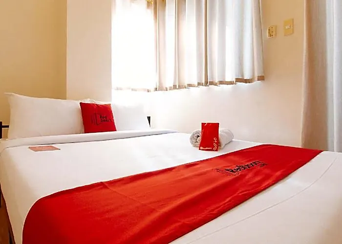 Hotel Reddoorz @ Alpina Heights Paranaque