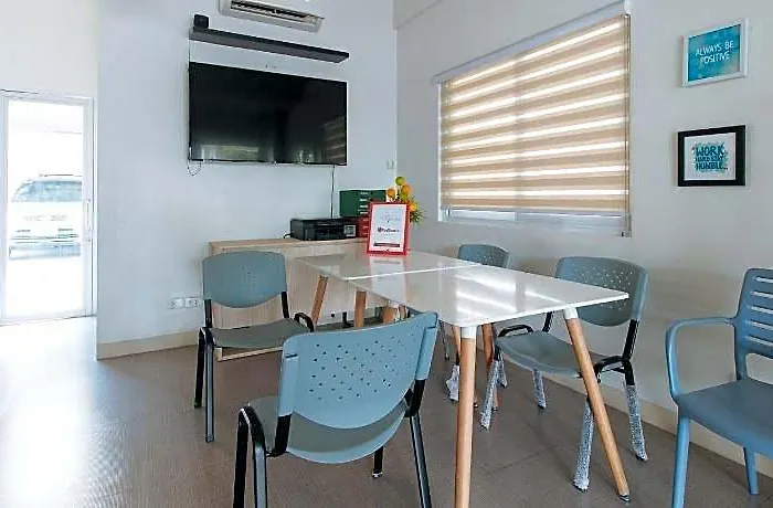 Reddoorz @ Alpina Heights Paranaque Manila