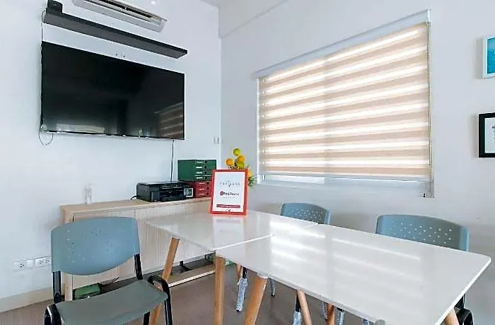 Hotel Reddoorz @ Alpina Heights Paranaque