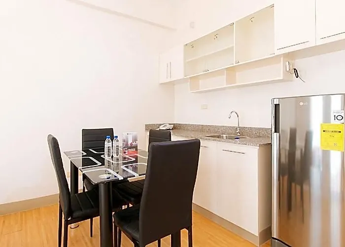 Reddoorz @ Alpina Heights Paranaque 4*